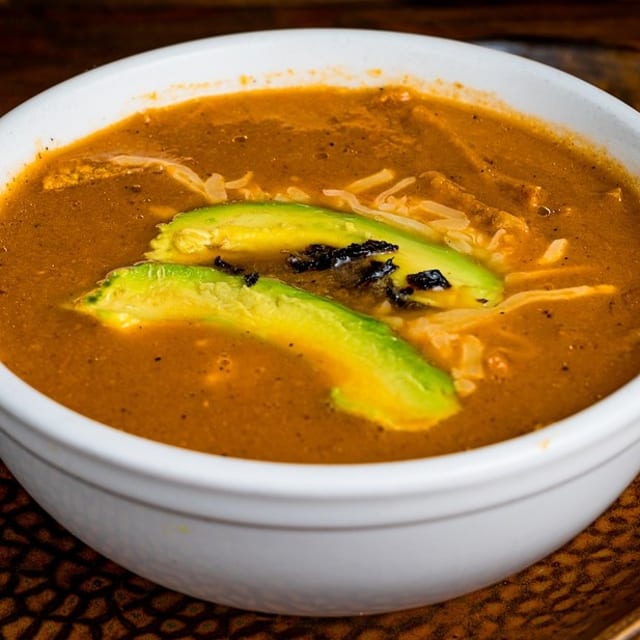 Tortilla Soup/Sopa De Tortilla.