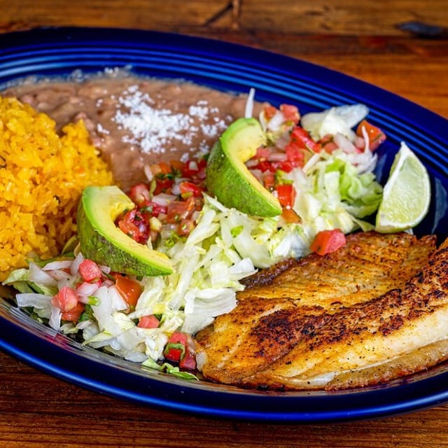 Grilled Tilapia / Tilapia a la Plancha.